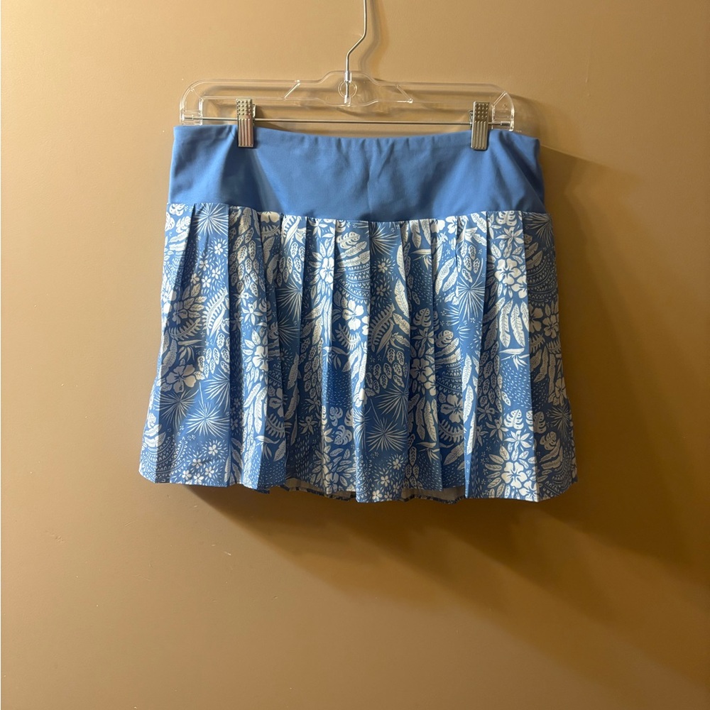Tommy Bahama Blue and White Pleated Skort Size Large